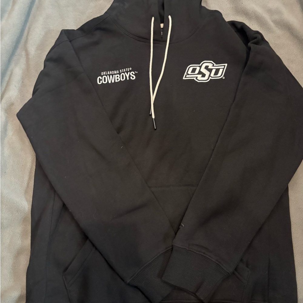 Fanatics Black Sweater with Collegiate Style